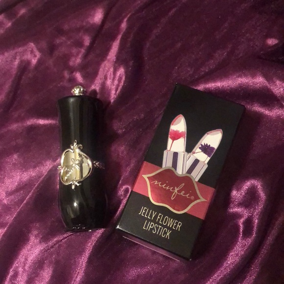 Jelly Flower Lipstick w/Purple Flower - Picture 3 of 5